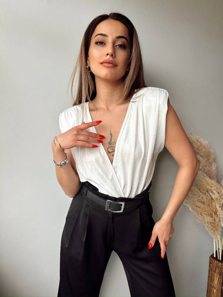 Kadın Derin V Yaka Saten Görünümlü Vatkalı Bodysuit HYN-58048 - 5