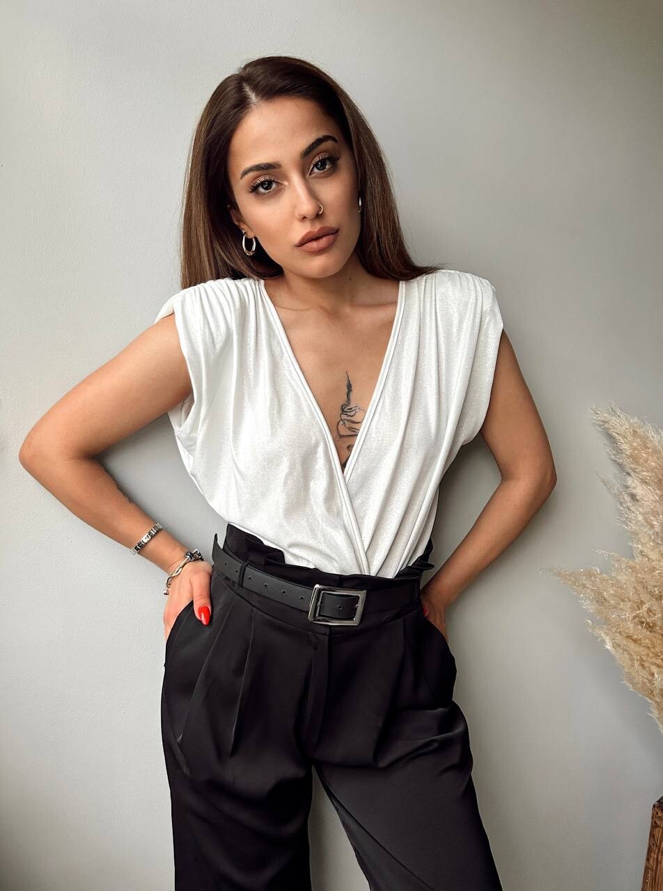 Kadın Derin V Yaka Saten Görünümlü Vatkalı Bodysuit HYN-58048 - 6