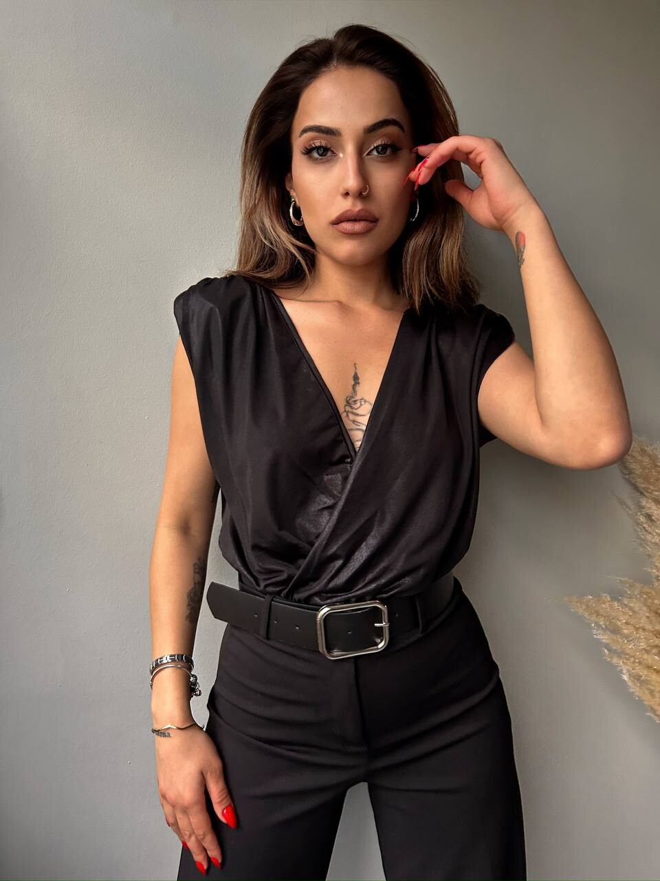 Kadın Derin V Yaka Saten Görünümlü Vatkalı Bodysuit HYN-58048 - 11