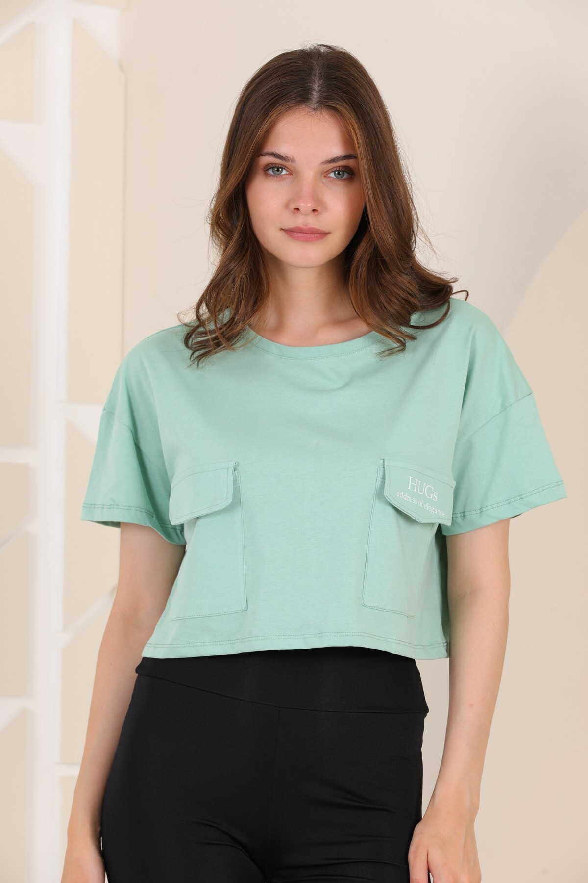 Yeşil Zarf Cepli Crop %100 Pamuk T-shırt Zyn-58071 - 1