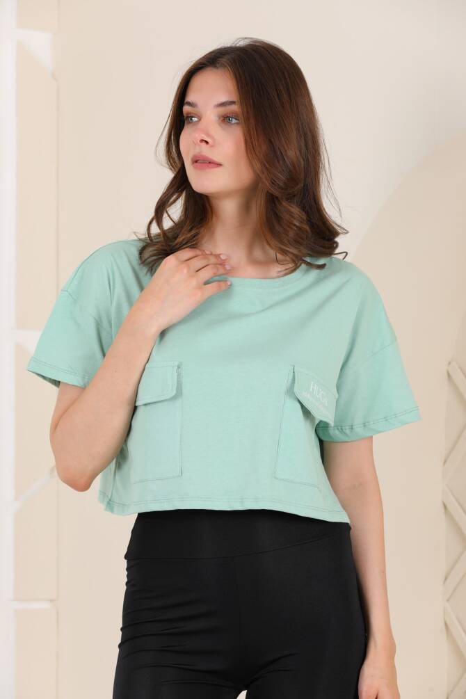 Yeşil Zarf Cepli Crop %100 Pamuk T-shırt Zyn-58071 - 2